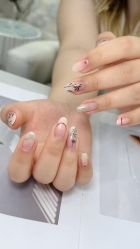 -七彩虹美甲美睫 半永久
