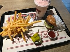 -The Habit Burger Grill 哈比特汉堡(复兴soho店)