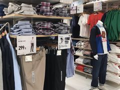 -优衣库(广州天河领展广场店)