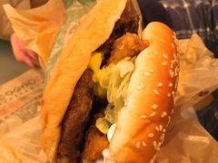 鱼跃龙门皇堡-汉堡王(天一广场店)