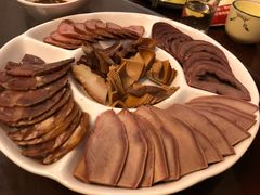 -雪乡阁东北农家菜(颛桥约好休闲街店)