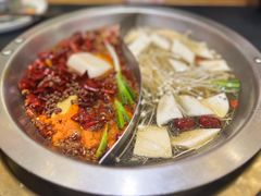 -沸炉重庆老火锅(军事博物馆店)