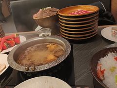 -牛YO寿喜烧·铁板烧和牛火锅自助(市府恒隆店)