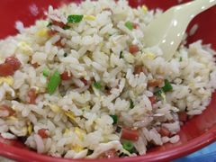 -江城燕子大排档(江汉路步行街店)