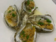 -四川小胡子海鲜(丁村万人海鲜广场店)