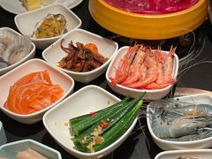 -钱小奴海鲜自助黑金店(杭州滨江龙湖店)