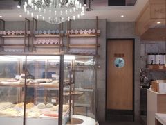 面包甜点陈列柜-奈雪的茶(大梅沙8号仓店)