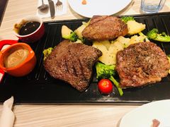 -必胜客(人民店)