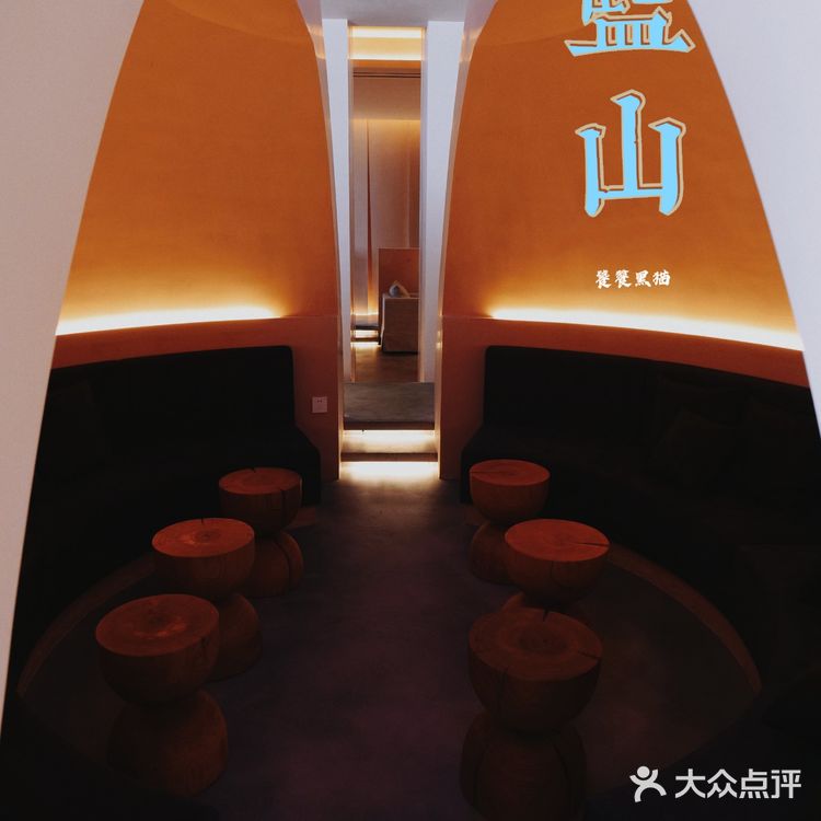 阿拉伯沙漠🏜️风格还是《星球大战》?