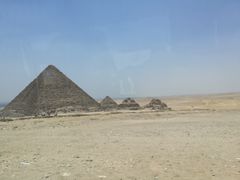 -吉萨金字塔群
