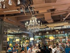 大堂-领鲜活海鲜榴莲自助火锅(东门店)