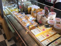 面包甜点陈列柜-味多美蛋糕(朝新嘉园店)