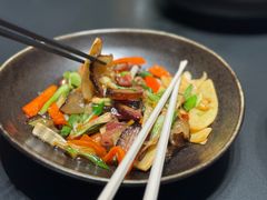 -忆江南·临江鱼馆