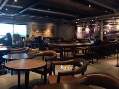 大堂-星巴克(上海虹桥南丰城办公楼店)