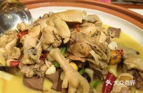 Yellow Braised Yangshan Free-Range Chicken