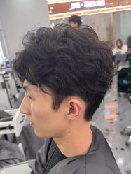 -藤野造型烫染·漂发