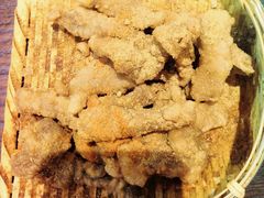 -爆炸头阿姨小四川正宗川味小吃(无任何分店)