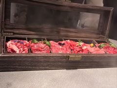 -左庭右院鲜牛肉火锅黑金店(陆家嘴中心店)