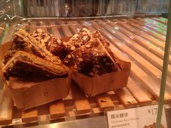 -巴黎贝甜(大宁国际商业广场店)