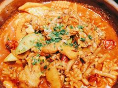 -鹤江桥·红油牛肉粉(SKP店)