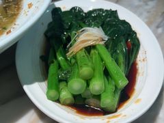 白灼时蔬-周渝食惦·酸菜鱼精致川菜(横岗店)