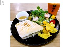 -HELLO 27 意面·沙拉·帕尼尼