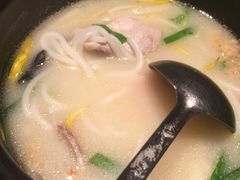 云南过桥米线-云海肴·汽锅鸡·云南菜(领展购物广场·中关村店)