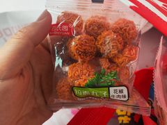-赵一鸣零食(山东烟台南洪街店)