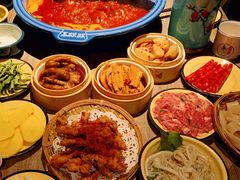 重庆红油经典鸳鸯锅-王歘歘·chuǎ火锅(五道营店)