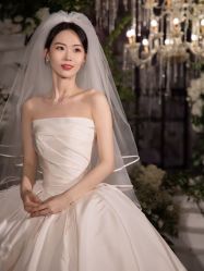 -Lady  Jane高端婚纱礼服馆