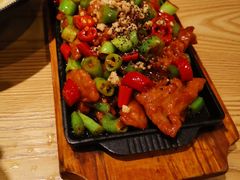 -小镇大厨新概念复合中餐厅(万达广场大连高新店)