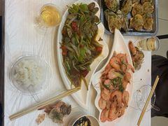 -覃记海鲜美食餐厅