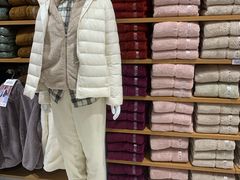 -优衣库(上海金桥国际商业广场店)