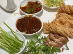 -梅利汴京烤鸭•开封豫菜地标店(东大街店)