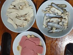 -琥珀老六龙虾(四里河店)