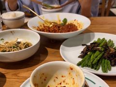 -一坐一忘云南菜(嘉里中心店)