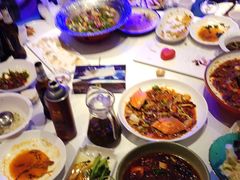 -巴特餐饮6加1音乐餐吧·新疆菜