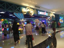 -LuckyStar幸运星家庭娱乐中心(东莞国贸店)