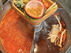 -山悦里 山野·鲜火锅(罗斯福广场店)