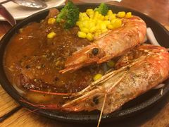 -玛格萝妮比萨屋(四平店)