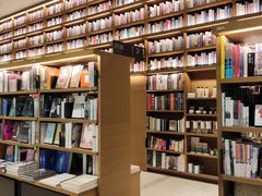 -茑屋书店(天目里店)