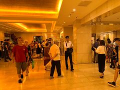 -北京奥加美术馆酒店(三里屯工人体育场地铁站店)
