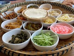 -包整·丝娃娃(一览甲秀楼风景店)