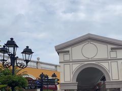 -佛罗伦萨小镇广佛名品奥特莱斯(疏港路店)