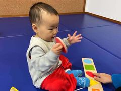 -抱抱熊托育中心(大悦城店)