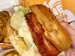 -牛约堡·手作牛肉汉堡(长宁店)