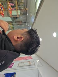 -镁连社·美联社