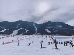 -鳌山滑雪度假区