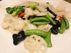 -上海小南国(仲盛世界商城店)