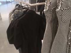 -URBAN REVIVO(七宝领展广场店)